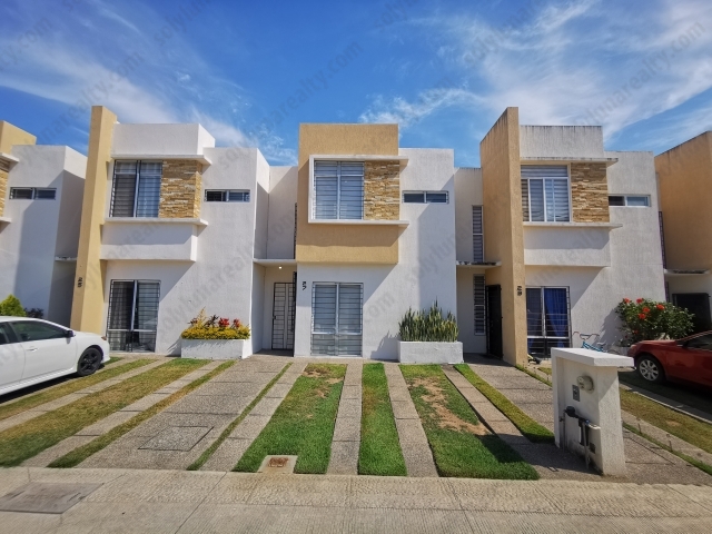 Casa Roble Rojo | Fraccionamiento El Roble - Riviera Nayarit - Nayarit